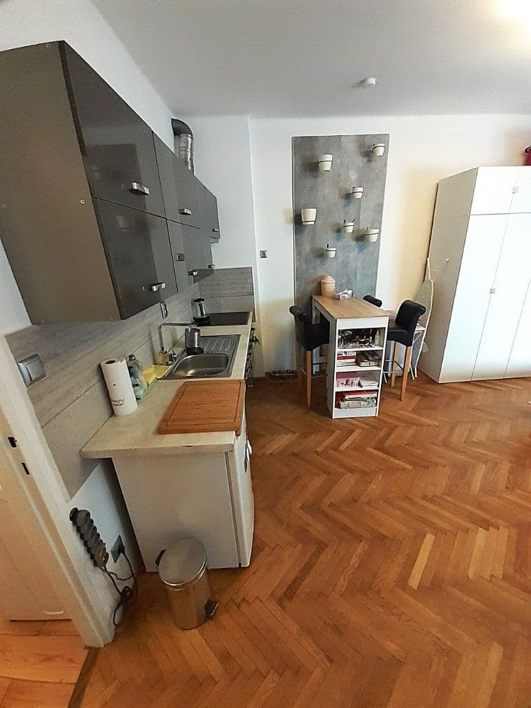 Prodej bytu 1+kk 27 m², Sokolovská, Praha, Praha Prodej bytu 1+kk 27 m², Sokolovská, Praha, Praha