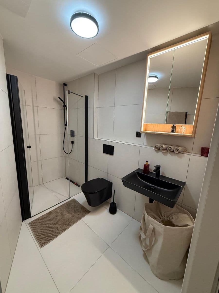 Pronájem bytu 2+kk 34 m², Krymská, Praha, Praha Pronájem bytu 2+kk 34 m², Krymská, Praha, Praha