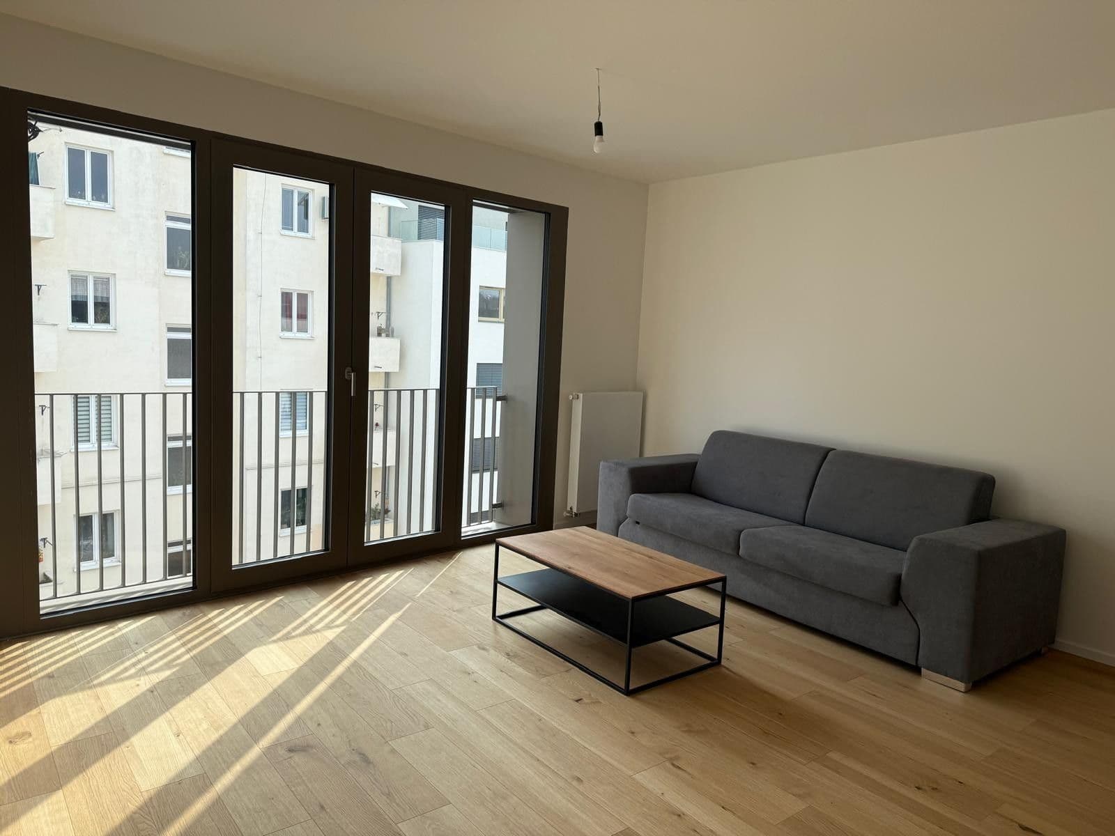 Pronájem bytu 1+kk 35 m², Bratislavská, Brno, Jihomoravský kraj Pronájem bytu 1+kk 35 m², Bratislavská, Brno, Jihomoravský kraj