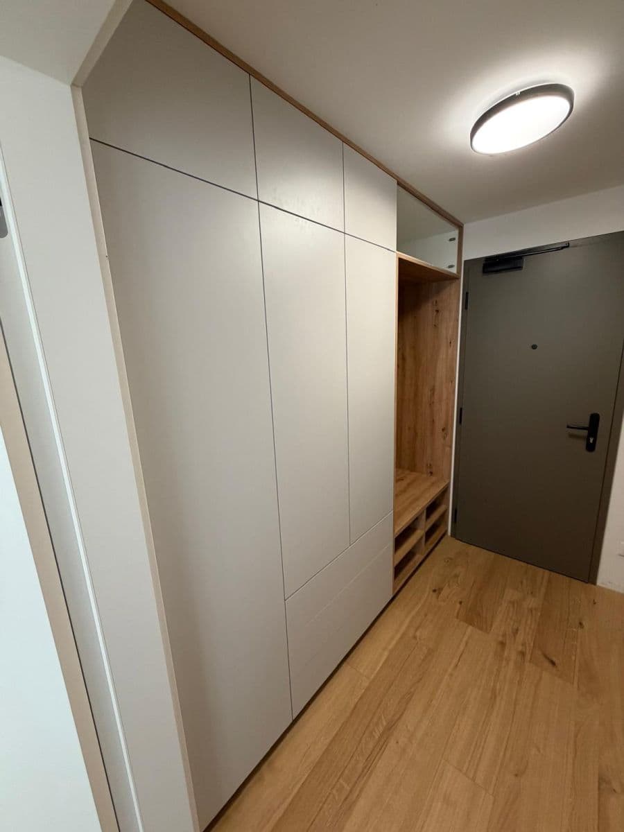Pronájem bytu 1+kk 35 m², Bratislavská, Brno, Jihomoravský kraj Pronájem bytu 1+kk 35 m², Bratislavská, Brno, Jihomoravský kraj