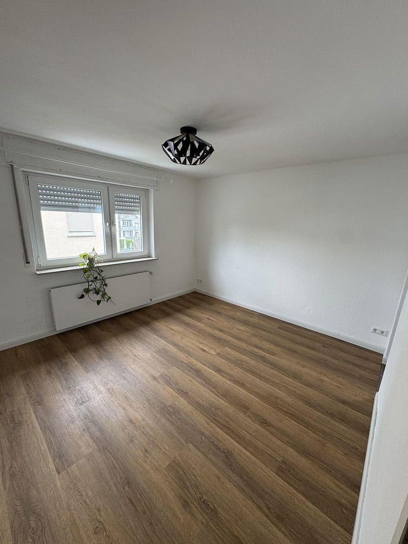 Prodej domu 180 m², pozemek 698 m², Merkurstraße 28, Muggensturm, Bádensko-Württembersko Prodej domu 180 m², pozemek 698 m², Merkurstraße 28, Muggensturm, Bádensko-Württembersko