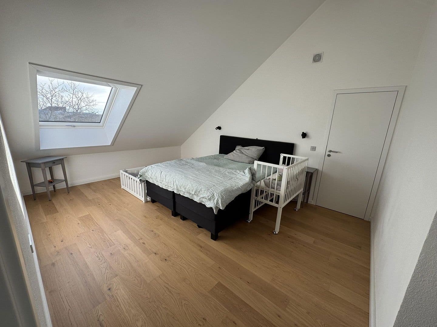 Pronájem domu 226 m², pozemek 540 m², Renningen, Bádensko-Württembersko Pronájem domu 226 m², pozemek 540 m², Renningen, Bádensko-Württembersko
