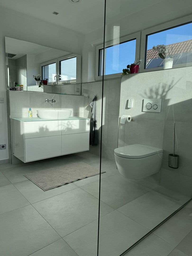 Pronájem domu 226 m², pozemek 540 m², Renningen, Bádensko-Württembersko Pronájem domu 226 m², pozemek 540 m², Renningen, Bádensko-Württembersko