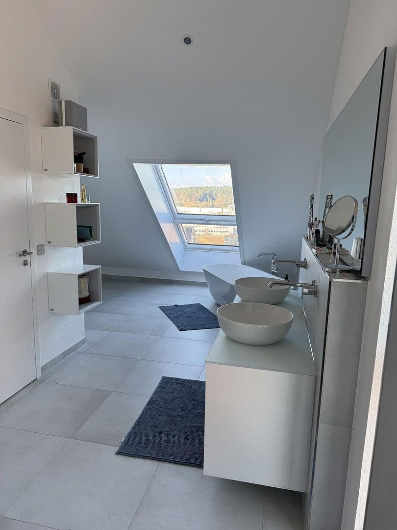 Pronájem domu 226 m², pozemek 540 m², Renningen, Bádensko-Württembersko Pronájem domu 226 m², pozemek 540 m², Renningen, Bádensko-Württembersko