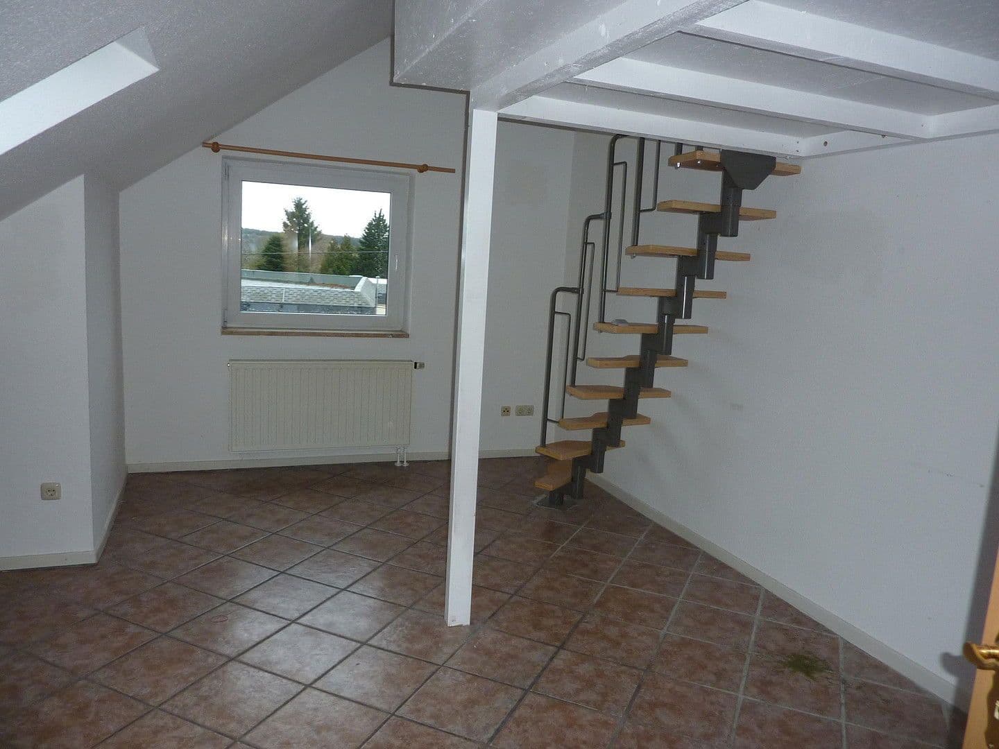 Prodej domu 230 m², pozemek 380 m², Roetgen, Severní Porýní-Vestfálsko Prodej domu 230 m², pozemek 380 m², Roetgen, Severní Porýní-Vestfálsko