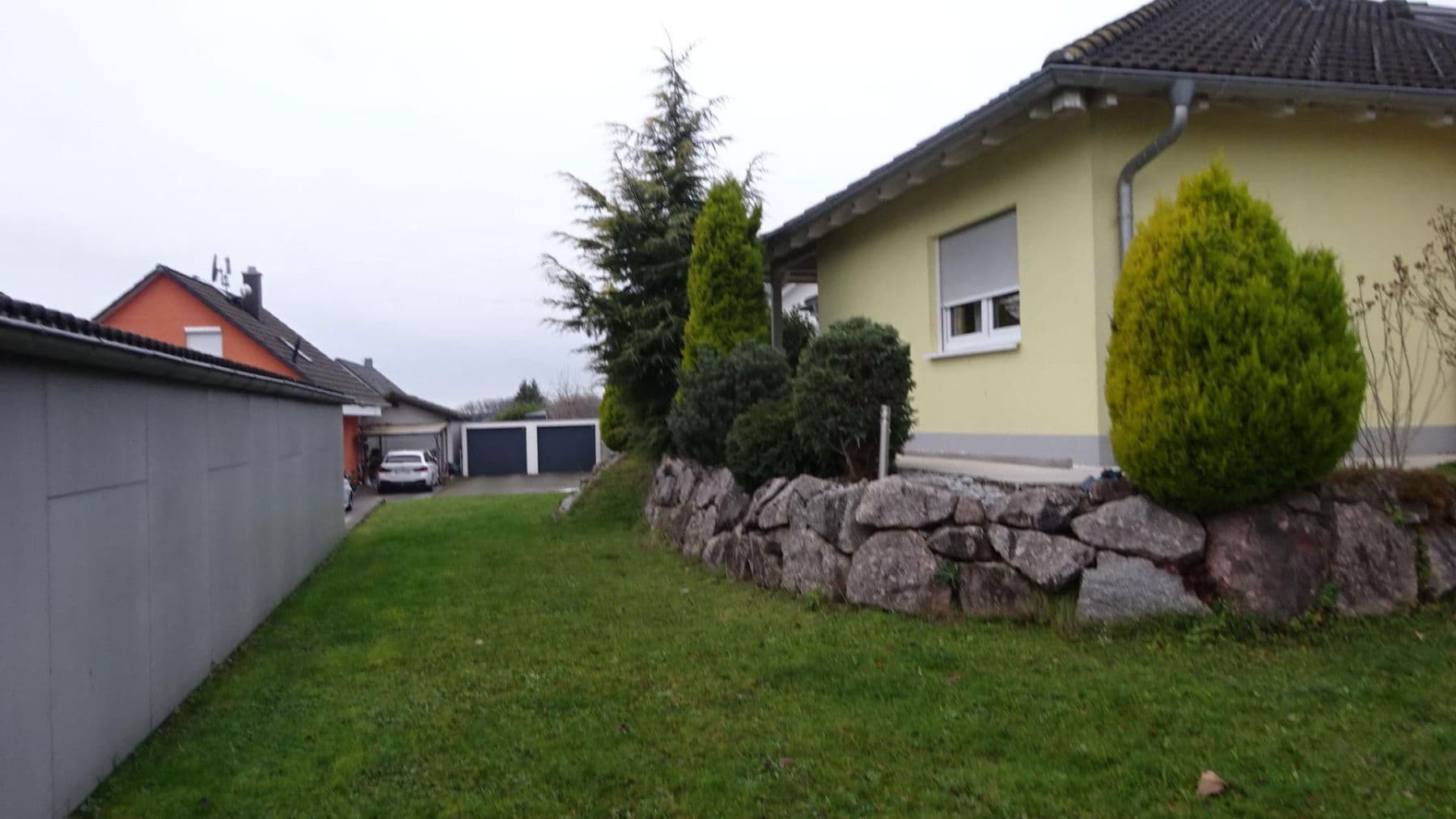 Prodej domu 112 m², pozemek 572 m², Bad Säckingen, Bádensko-Württembersko Prodej domu 112 m², pozemek 572 m², Bad Säckingen, Bádensko-Württembersko