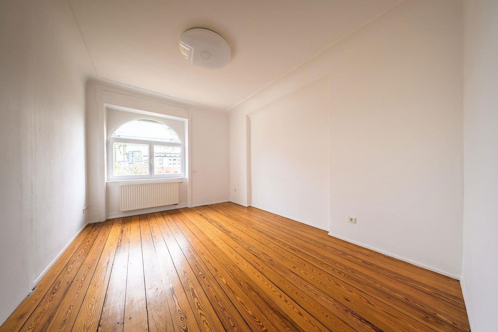 Prodej bytu 3+1 68 m², Mönchhaldenstr 105, Stuttgart, Bádensko-Württembersko Prodej bytu 3+1 68 m², Mönchhaldenstr 105, Stuttgart, Bádensko-Württembersko