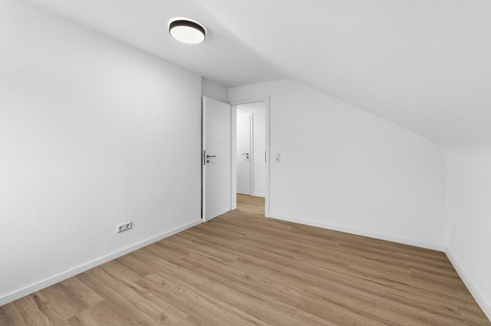 Prodej bytu 2+1 34 m², Nordbahnhofstraße, Stuttgart, Bádensko-Württembersko Prodej bytu 2+1 34 m², Nordbahnhofstraße, Stuttgart, Bádensko-Württembersko