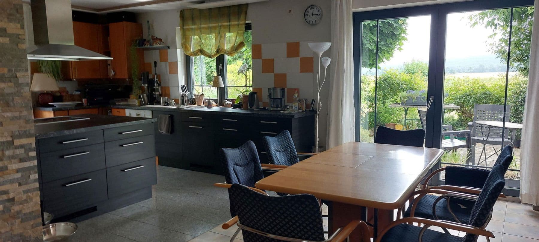 Prodej domu 244 m², pozemek 518 m², Wennigsen (Deister), Dolní Sasko Prodej domu 244 m², pozemek 518 m², Wennigsen (Deister), Dolní Sasko