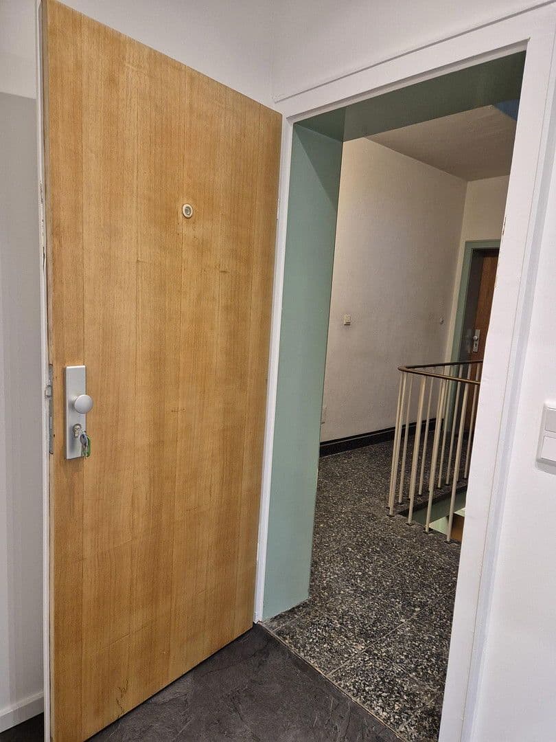 Pronájem bytu 1+1 30 m², Düsseldorf, Severní Porýní-Vestfálsko Pronájem bytu 1+1 30 m², Düsseldorf, Severní Porýní-Vestfálsko