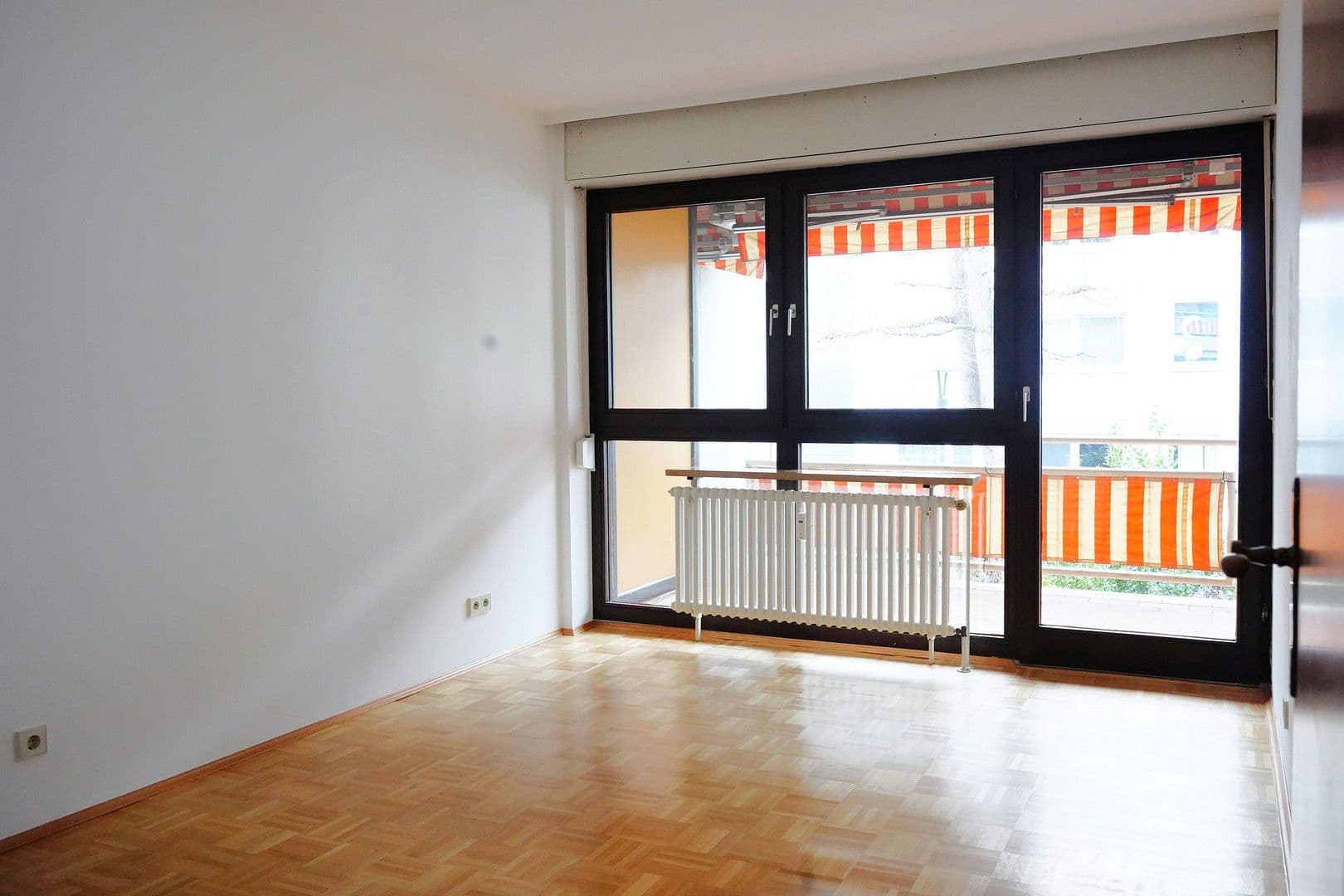 Prodej bytu 3+kk 97 m², Kastellweg, Heidelberg, Bádensko-Württembersko Prodej bytu 3+kk 97 m², Kastellweg, Heidelberg, Bádensko-Württembersko