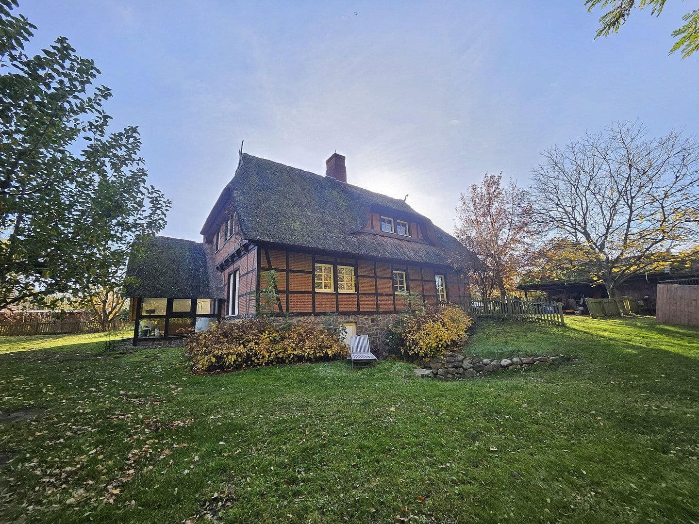 Prodej domu 285 m², pozemek 3.680 m², Ringstraße 8b, Dobin am See, Mecklenburg-Vorpommern Prodej domu 285 m², pozemek 3.680 m², Ringstraße 8b, Dobin am See, Mecklenburg-Vorpommern