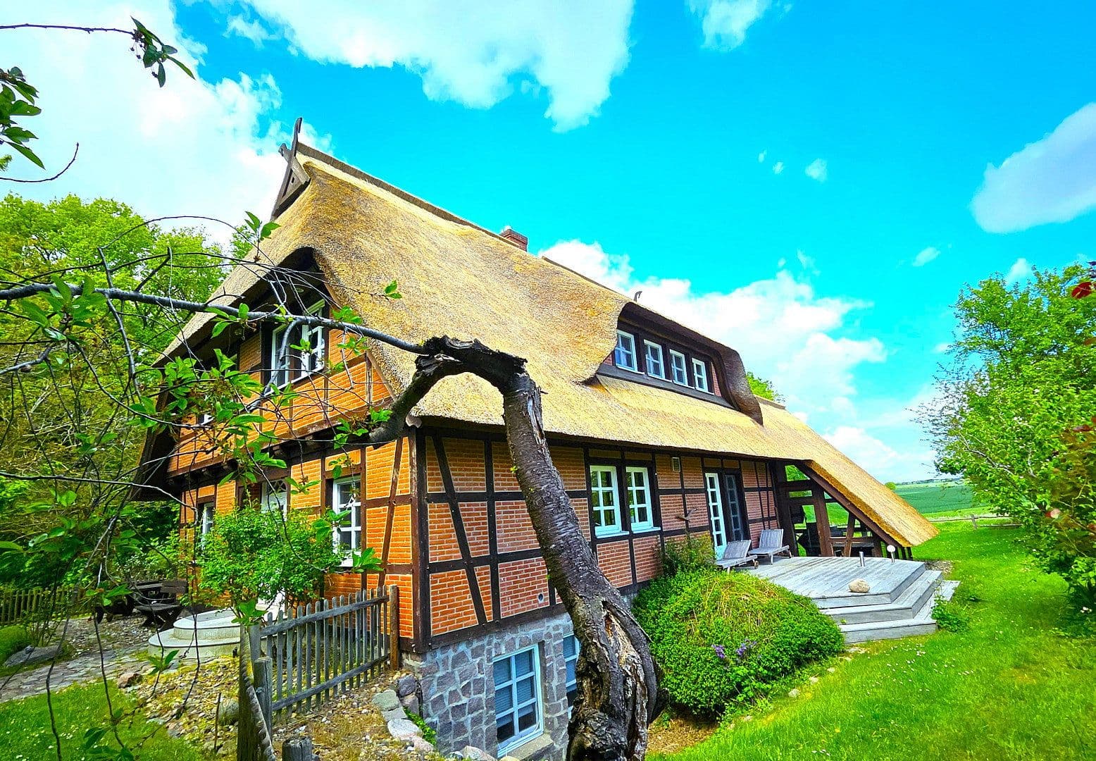Prodej domu 285 m², pozemek 3.680 m², Ringstraße 8b, Dobin am See, Mecklenburg-Vorpommern Prodej domu 285 m², pozemek 3.680 m², Ringstraße 8b, Dobin am See, Mecklenburg-Vorpommern