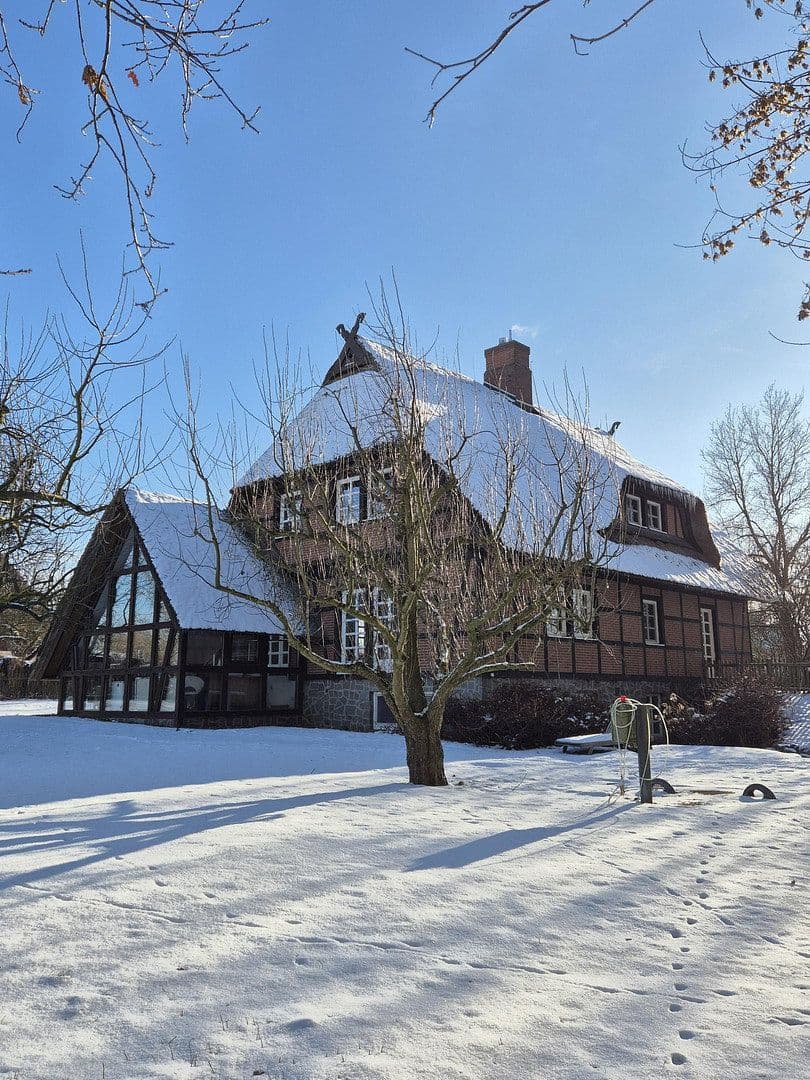 Prodej domu 285 m², pozemek 3.680 m², Ringstraße 8b, Dobin am See, Mecklenburg-Vorpommern Prodej domu 285 m², pozemek 3.680 m², Ringstraße 8b, Dobin am See, Mecklenburg-Vorpommern