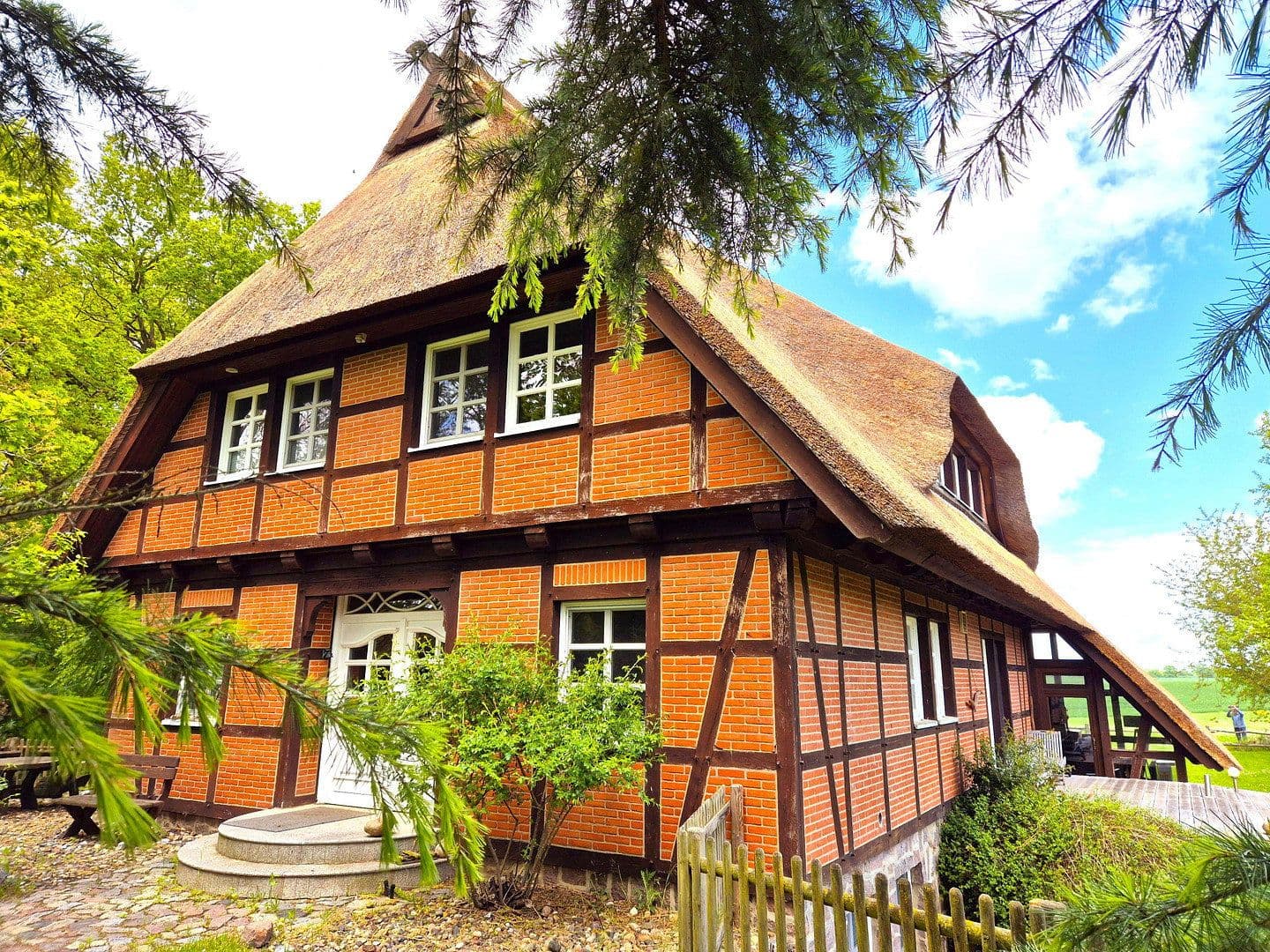 Prodej domu 285 m², pozemek 3.680 m², Ringstraße 8b, Dobin am See, Mecklenburg-Vorpommern Prodej domu 285 m², pozemek 3.680 m², Ringstraße 8b, Dobin am See, Mecklenburg-Vorpommern