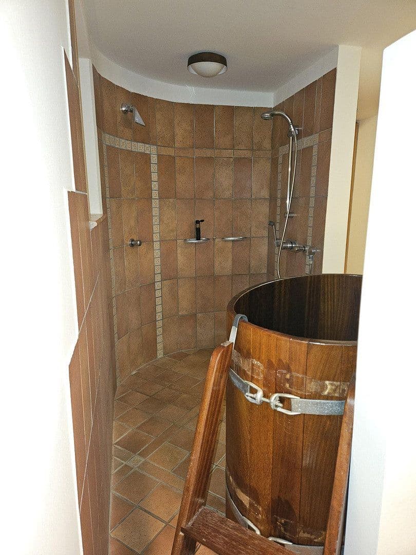 Prodej domu 285 m², pozemek 3.680 m², Ringstraße 8b, Dobin am See, Mecklenburg-Vorpommern Prodej domu 285 m², pozemek 3.680 m², Ringstraße 8b, Dobin am See, Mecklenburg-Vorpommern