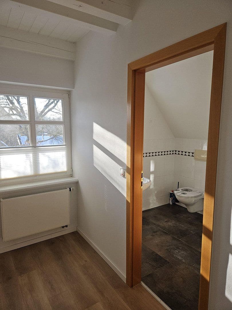 Prodej domu 285 m², pozemek 3.680 m², Ringstraße 8b, Dobin am See, Mecklenburg-Vorpommern Prodej domu 285 m², pozemek 3.680 m², Ringstraße 8b, Dobin am See, Mecklenburg-Vorpommern