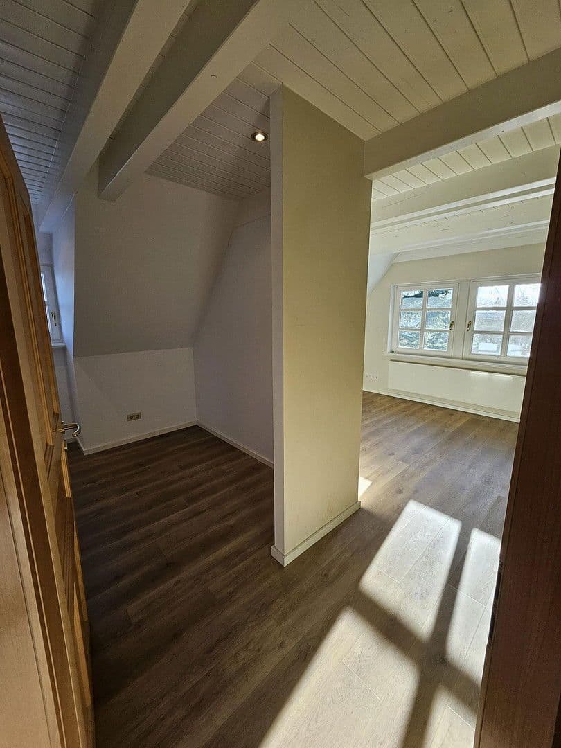 Prodej domu 285 m², pozemek 32.000 m², Dobin am See, Mecklenburg-Vorpommern Prodej domu 285 m², pozemek 32.000 m², Dobin am See, Mecklenburg-Vorpommern