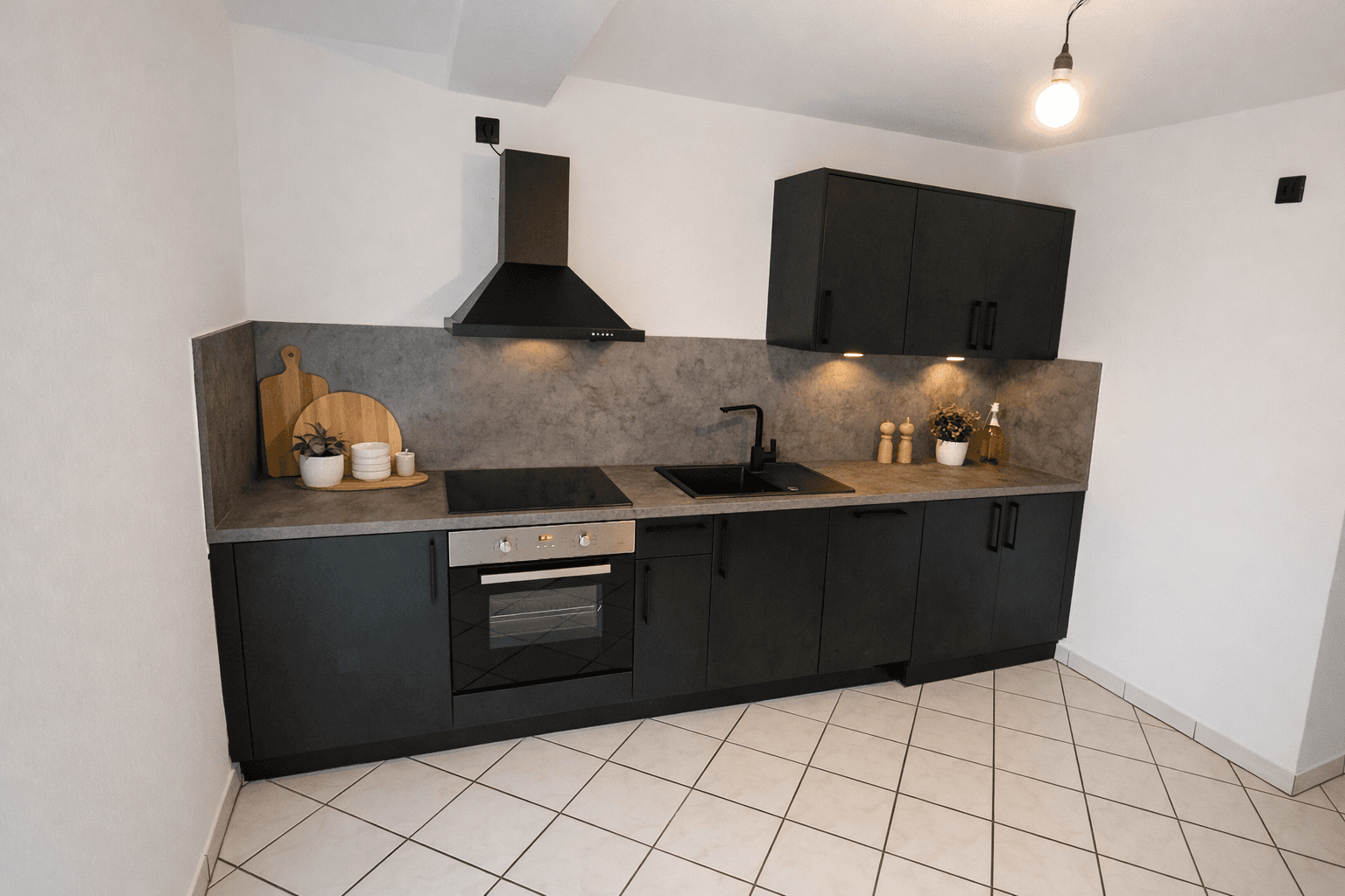 Pronájem bytu 3+1 69 m², Magdeburg, Sasko-Anhaltsko Pronájem bytu 3+1 69 m², Magdeburg, Sasko-Anhaltsko