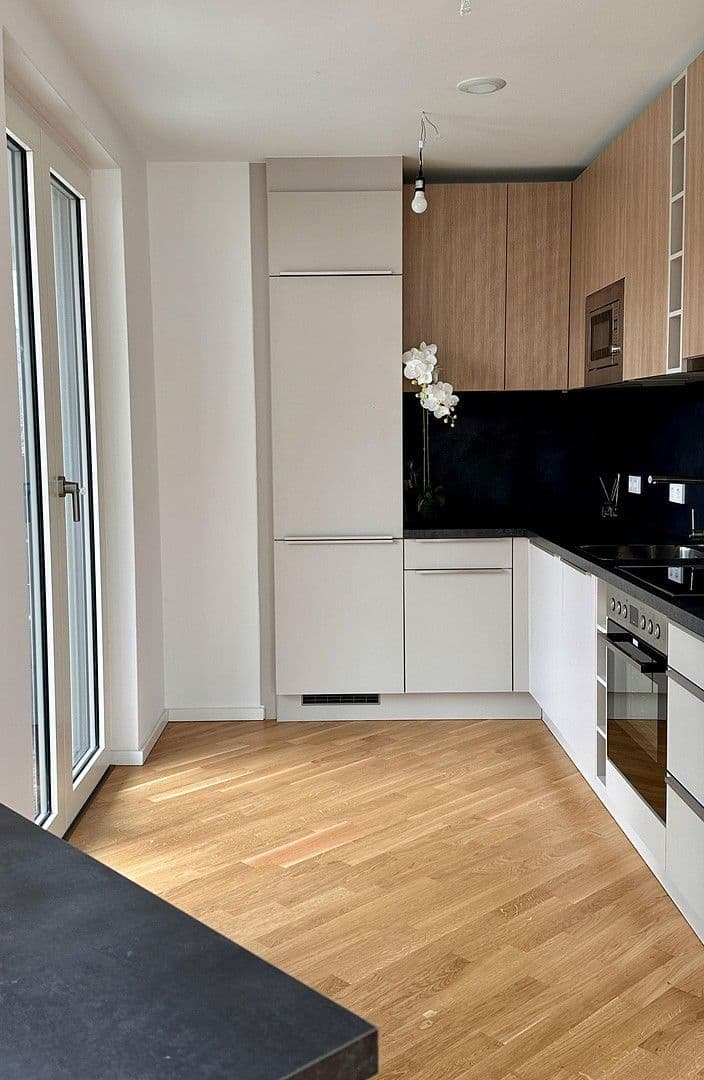 Pronájem bytu 2+kk 78 m², Wiesbadener Strasse 56 D, Berlin, Berlín Pronájem bytu 2+kk 78 m², Wiesbadener Strasse 56 D, Berlin, Berlín