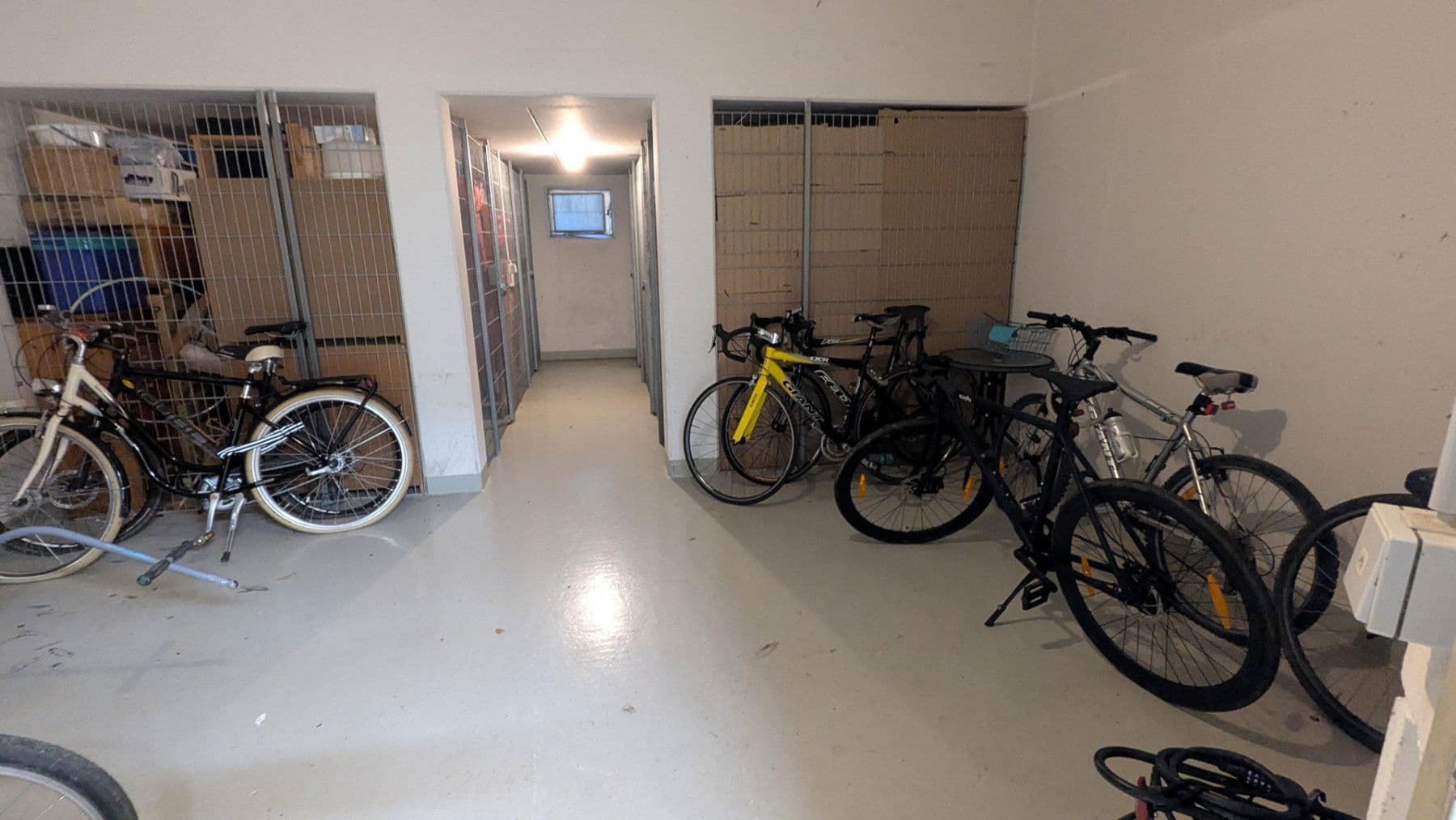 Pronájem bytu 1+1 31 m², Müllheim im Markgräflerland, Bádensko-Württembersko Pronájem bytu 1+1 31 m², Müllheim im Markgräflerland, Bádensko-Württembersko