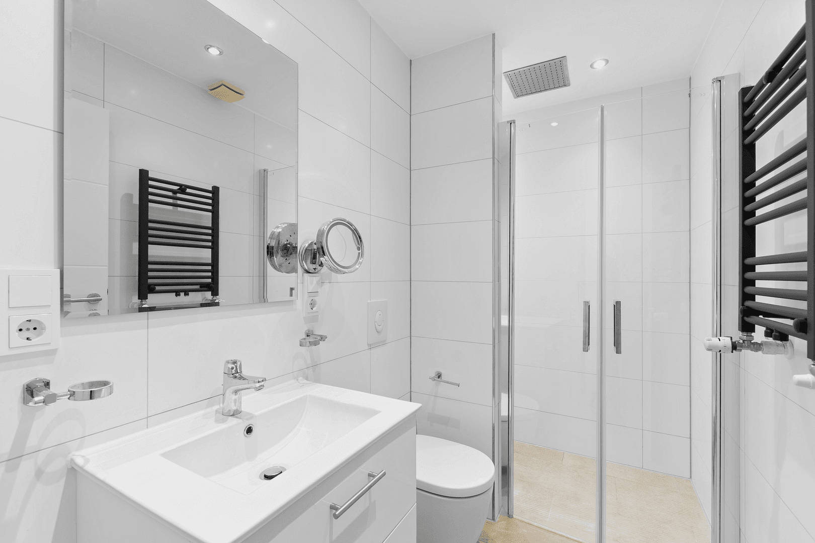 Pronájem bytu 1+1 30 m², Frankfurt, Hessen Pronájem bytu 1+1 30 m², Frankfurt, Hessen