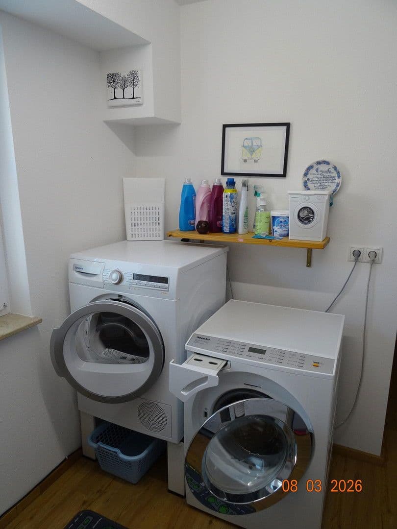 Prodej domu 193 m², pozemek 886 m², Elfershausen, Bavorsko Prodej domu 193 m², pozemek 886 m², Elfershausen, Bavorsko