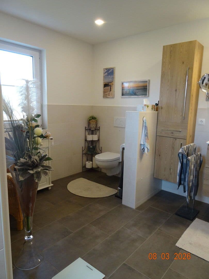 Prodej domu 193 m², pozemek 886 m², Elfershausen, Bavorsko Prodej domu 193 m², pozemek 886 m², Elfershausen, Bavorsko