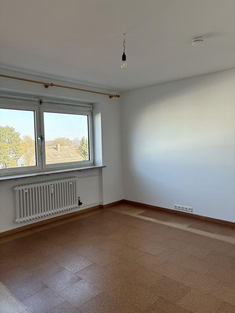 Pronájem bytu 2+1 61 m², Münchener Str. 10, Germering, Bavorsko Pronájem bytu 2+1 61 m², Münchener Str. 10, Germering, Bavorsko