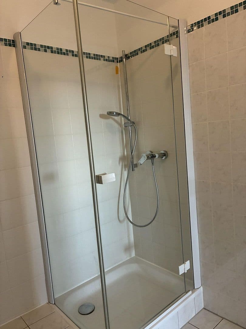 Pronájem bytu 2+1 61 m², Münchener Str. 10, Germering, Bavorsko Pronájem bytu 2+1 61 m², Münchener Str. 10, Germering, Bavorsko