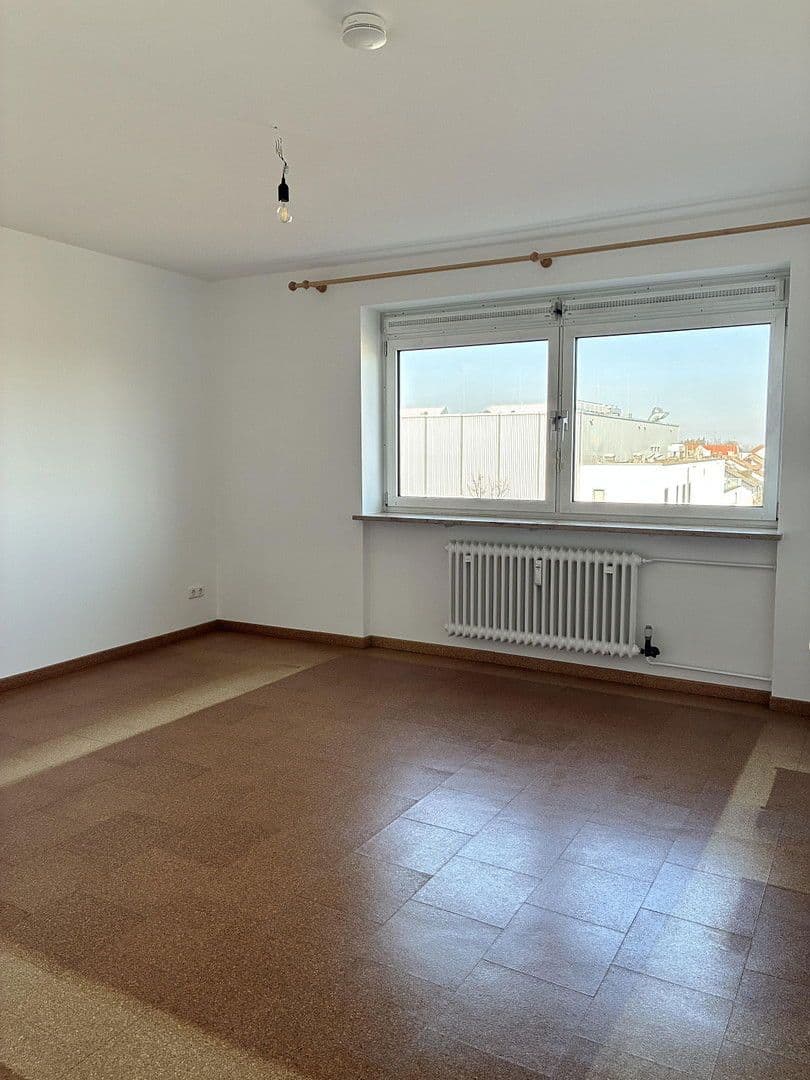 Pronájem bytu 2+1 61 m², Münchener Str. 10, Germering, Bavorsko Pronájem bytu 2+1 61 m², Münchener Str. 10, Germering, Bavorsko