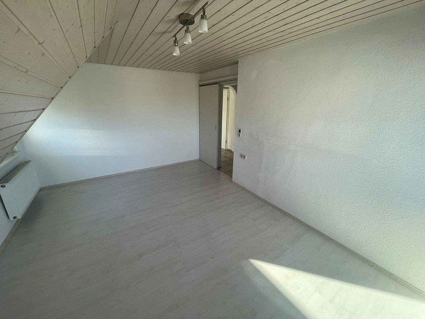 Prodej bytu 3+1 75 m², Deckerstraße 11, Korntal-Münchingen, Bádensko-Württembersko Prodej bytu 3+1 75 m², Deckerstraße 11, Korntal-Münchingen, Bádensko-Württembersko