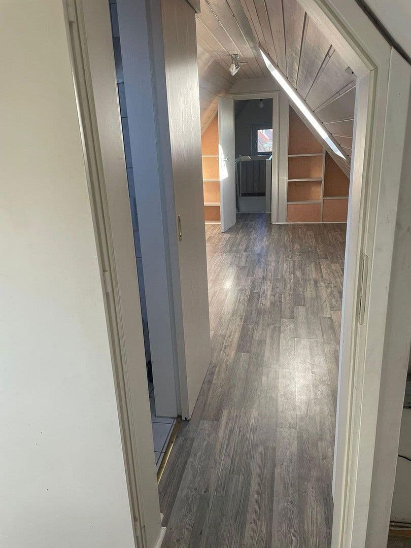 Prodej bytu 3+1 75 m², Deckerstraße 11, Korntal-Münchingen, Bádensko-Württembersko Prodej bytu 3+1 75 m², Deckerstraße 11, Korntal-Münchingen, Bádensko-Württembersko