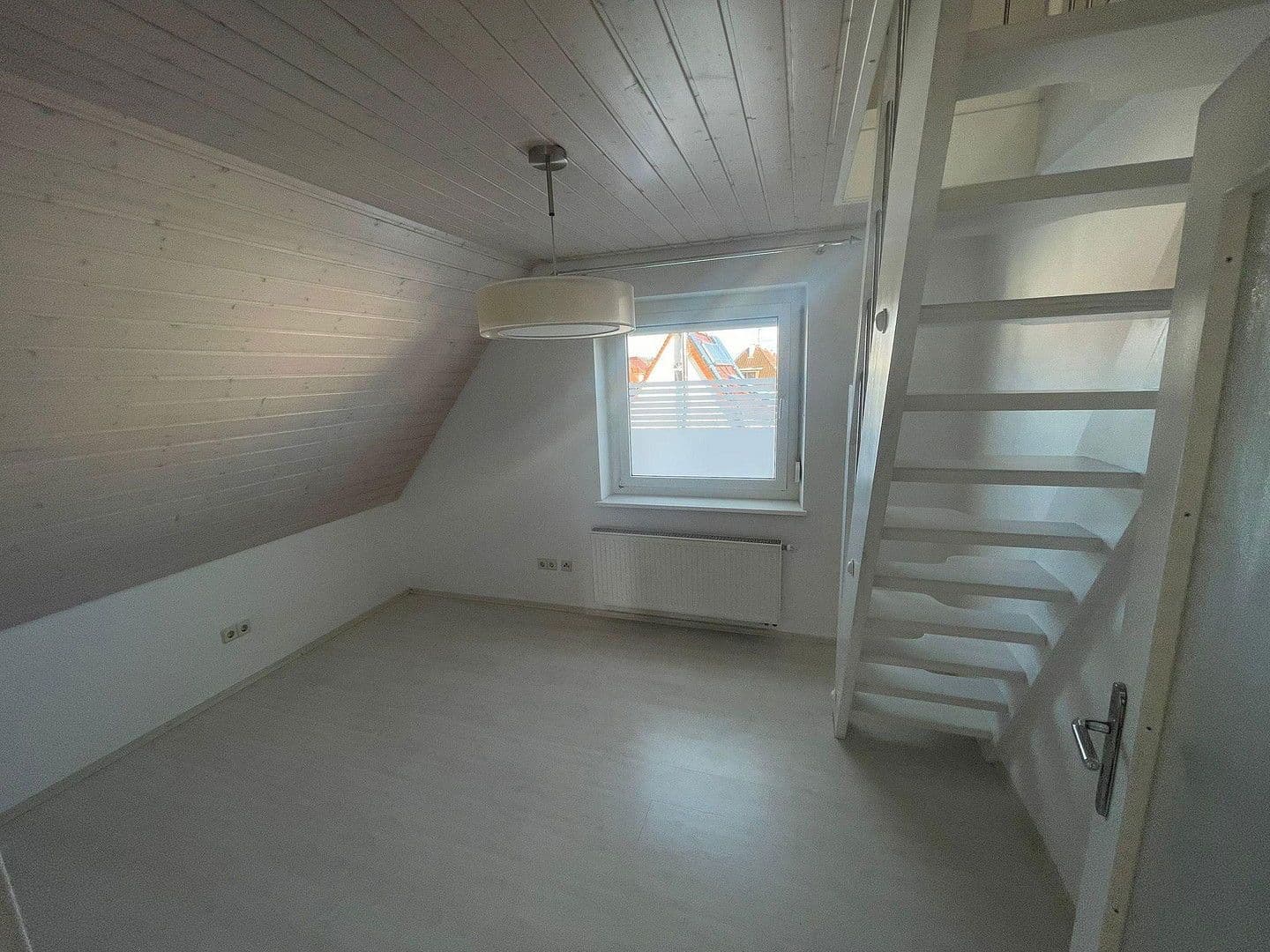 Prodej bytu 3+1 75 m², Deckerstraße 11, Korntal-Münchingen, Bádensko-Württembersko Prodej bytu 3+1 75 m², Deckerstraße 11, Korntal-Münchingen, Bádensko-Württembersko