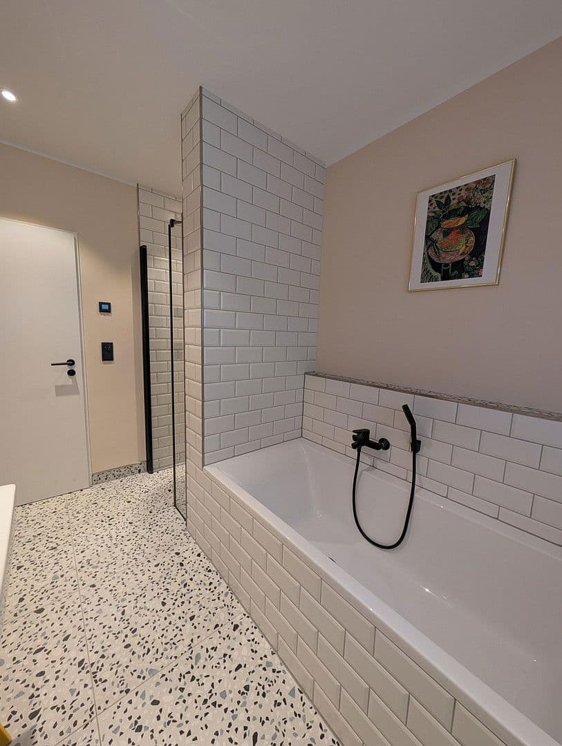 Prodej domu 123 m², pozemek 574 m², Oberhausen, Severní Porýní-Vestfálsko Prodej domu 123 m², pozemek 574 m², Oberhausen, Severní Porýní-Vestfálsko