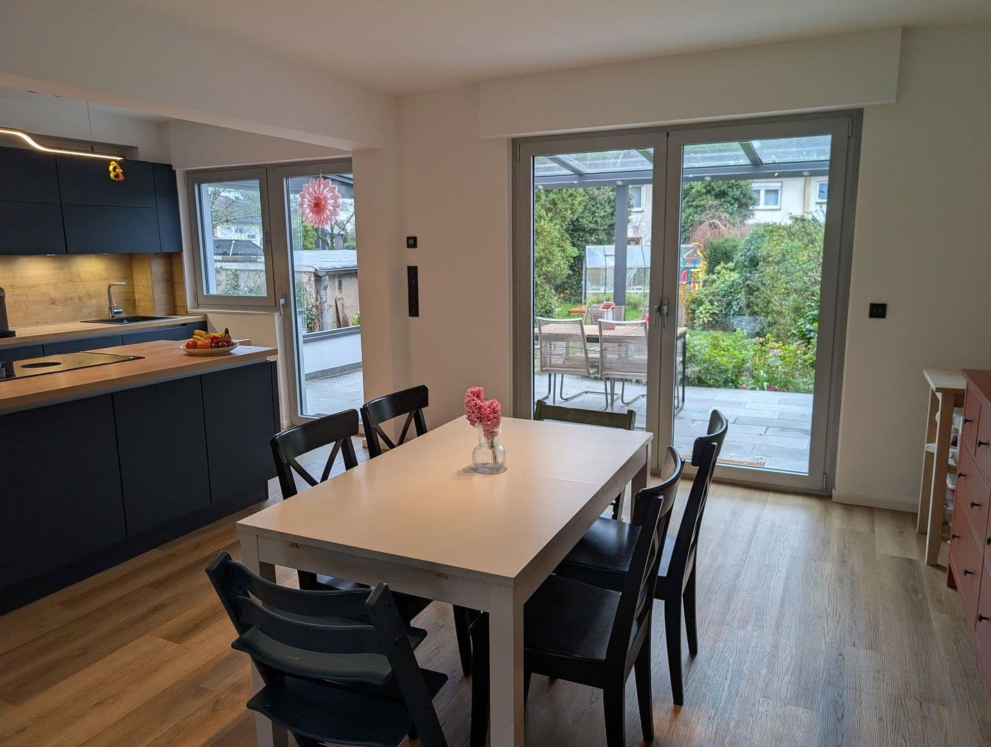 Prodej domu 123 m², pozemek 574 m², Oberhausen, Severní Porýní-Vestfálsko Prodej domu 123 m², pozemek 574 m², Oberhausen, Severní Porýní-Vestfálsko