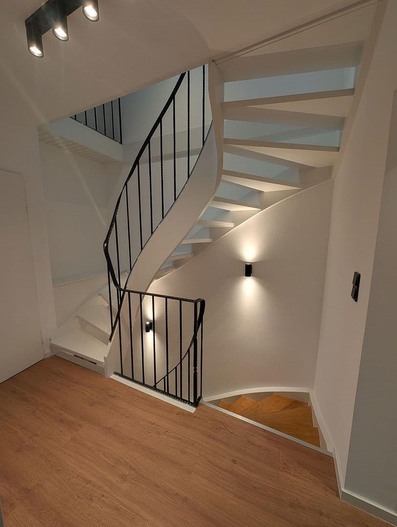 Prodej domu 123 m², pozemek 574 m², Oberhausen, Severní Porýní-Vestfálsko Prodej domu 123 m², pozemek 574 m², Oberhausen, Severní Porýní-Vestfálsko