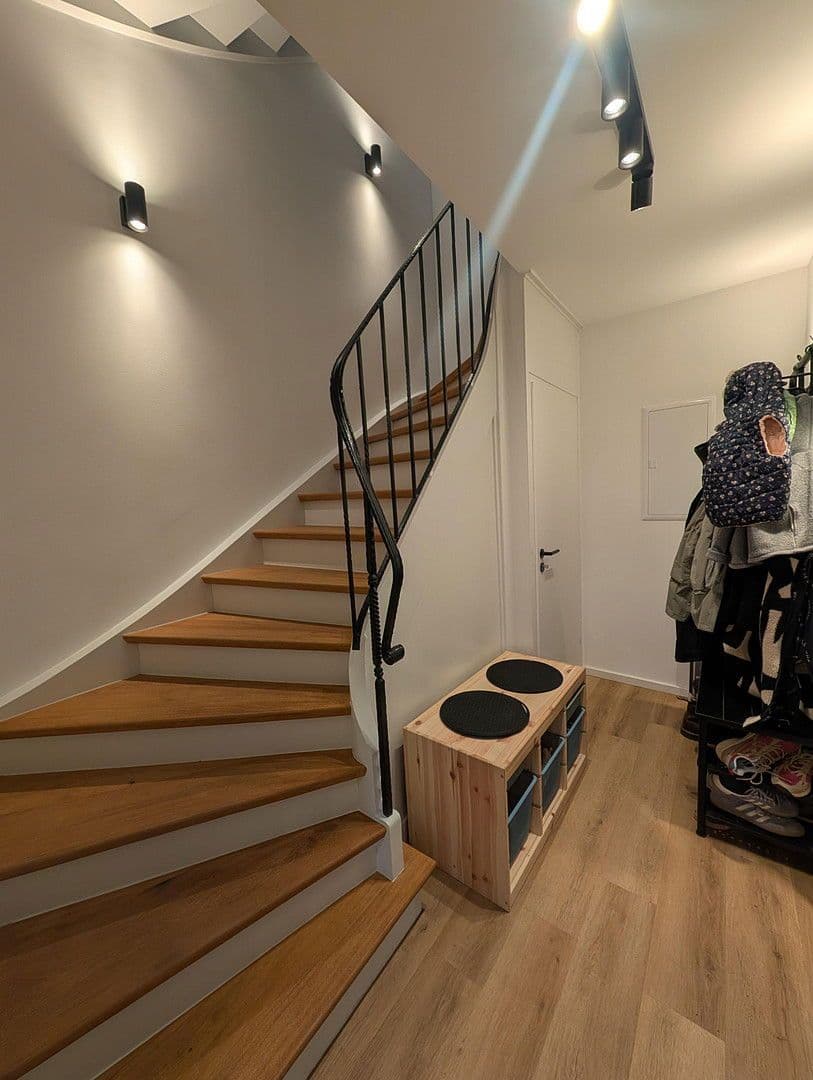 Prodej domu 123 m², pozemek 574 m², Oberhausen, Severní Porýní-Vestfálsko Prodej domu 123 m², pozemek 574 m², Oberhausen, Severní Porýní-Vestfálsko