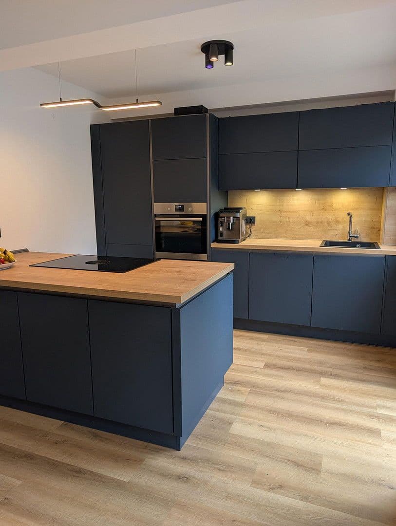 Prodej domu 123 m², pozemek 574 m², Oberhausen, Severní Porýní-Vestfálsko Prodej domu 123 m², pozemek 574 m², Oberhausen, Severní Porýní-Vestfálsko