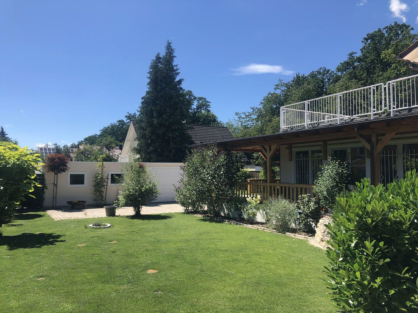 Prodej domu 600 m², pozemek 1.598 m², Fürstenfeldbruck, Bavorsko Prodej domu 600 m², pozemek 1.598 m², Fürstenfeldbruck, Bavorsko