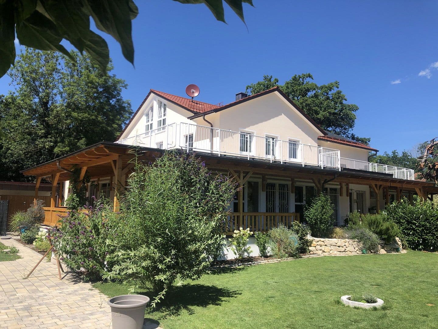 Prodej domu 600 m², pozemek 1.598 m², Fürstenfeldbruck, Bavorsko Prodej domu 600 m², pozemek 1.598 m², Fürstenfeldbruck, Bavorsko