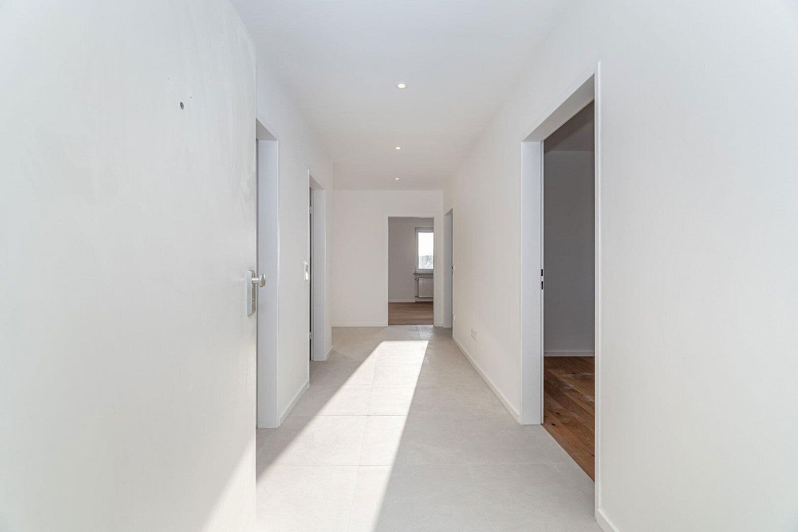 Prodej bytu 4+1 90 m², Steinbergstr 39, Germering, Bavorsko Prodej bytu 4+1 90 m², Steinbergstr 39, Germering, Bavorsko