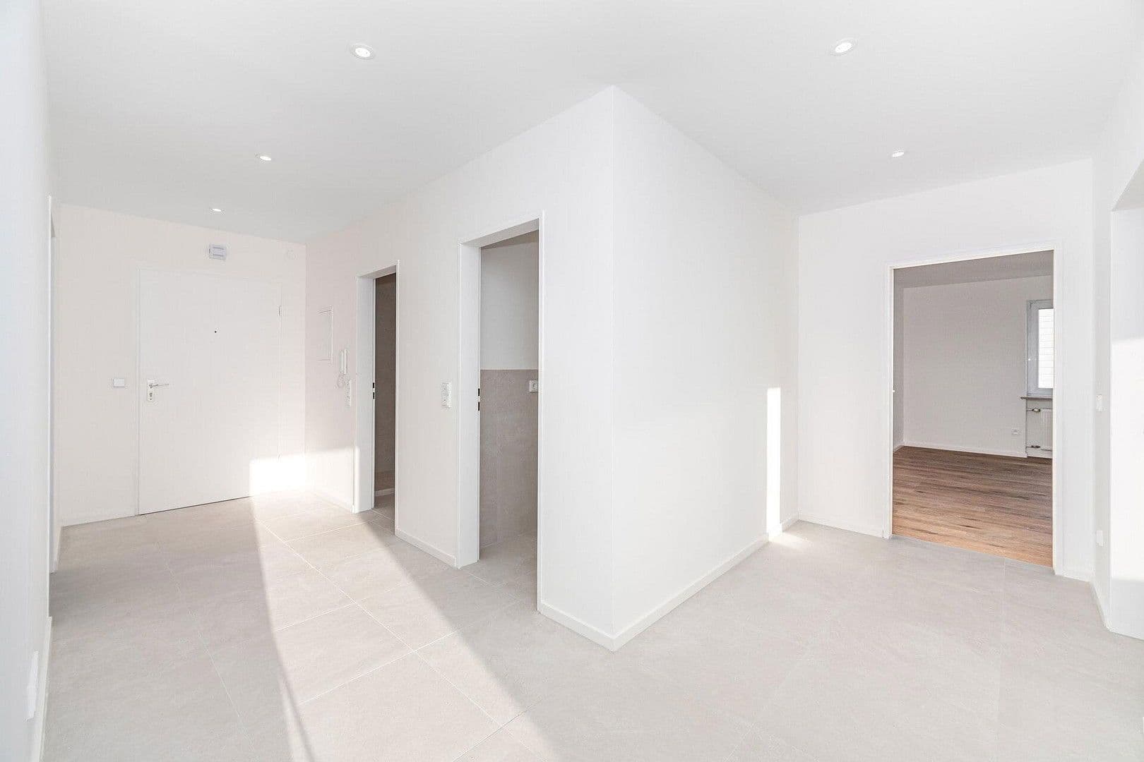 Prodej bytu 4+1 90 m², Steinbergstr 39, Germering, Bavorsko Prodej bytu 4+1 90 m², Steinbergstr 39, Germering, Bavorsko