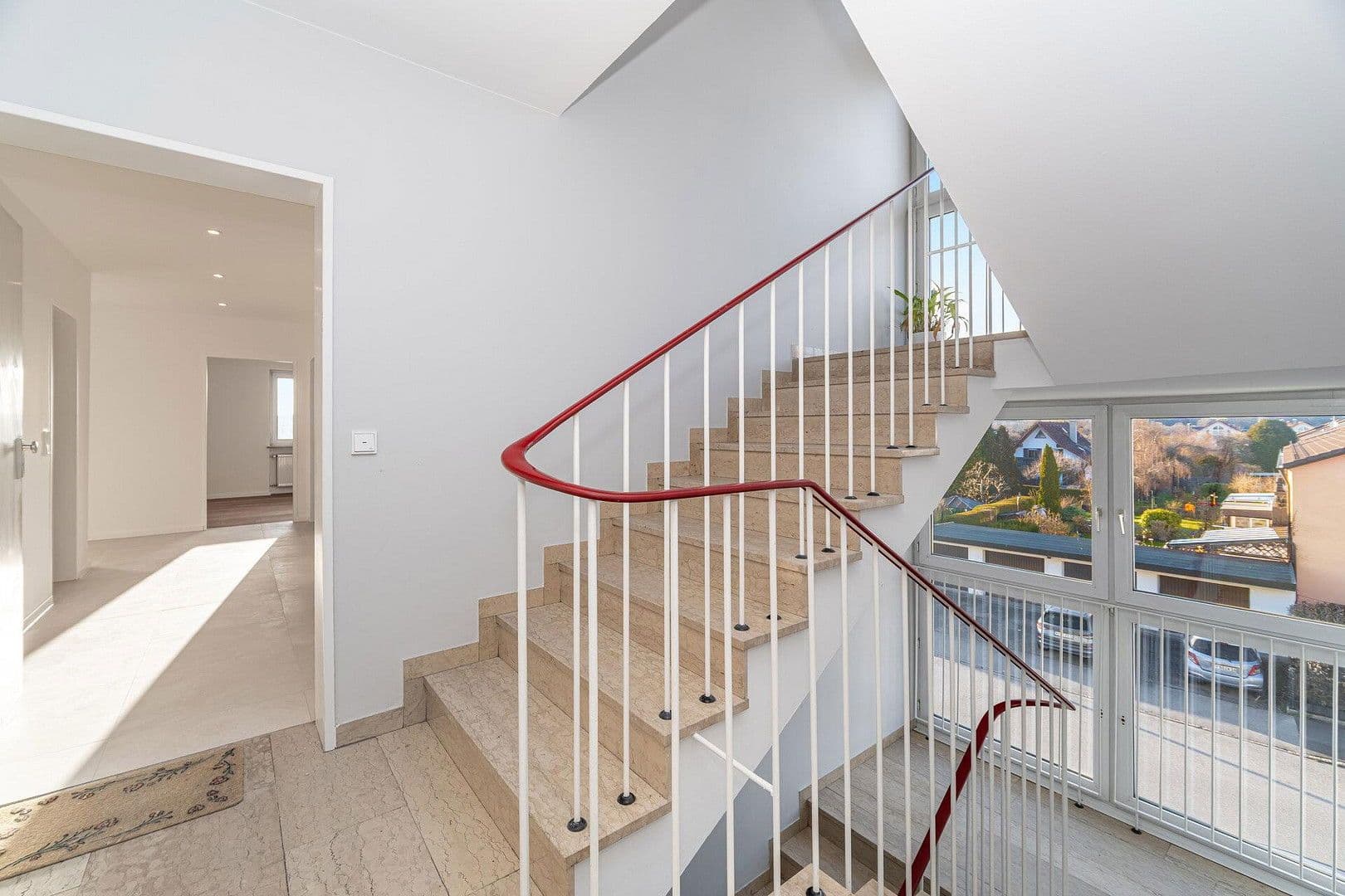 Prodej bytu 4+1 90 m², Steinbergstr 39, Germering, Bavorsko Prodej bytu 4+1 90 m², Steinbergstr 39, Germering, Bavorsko