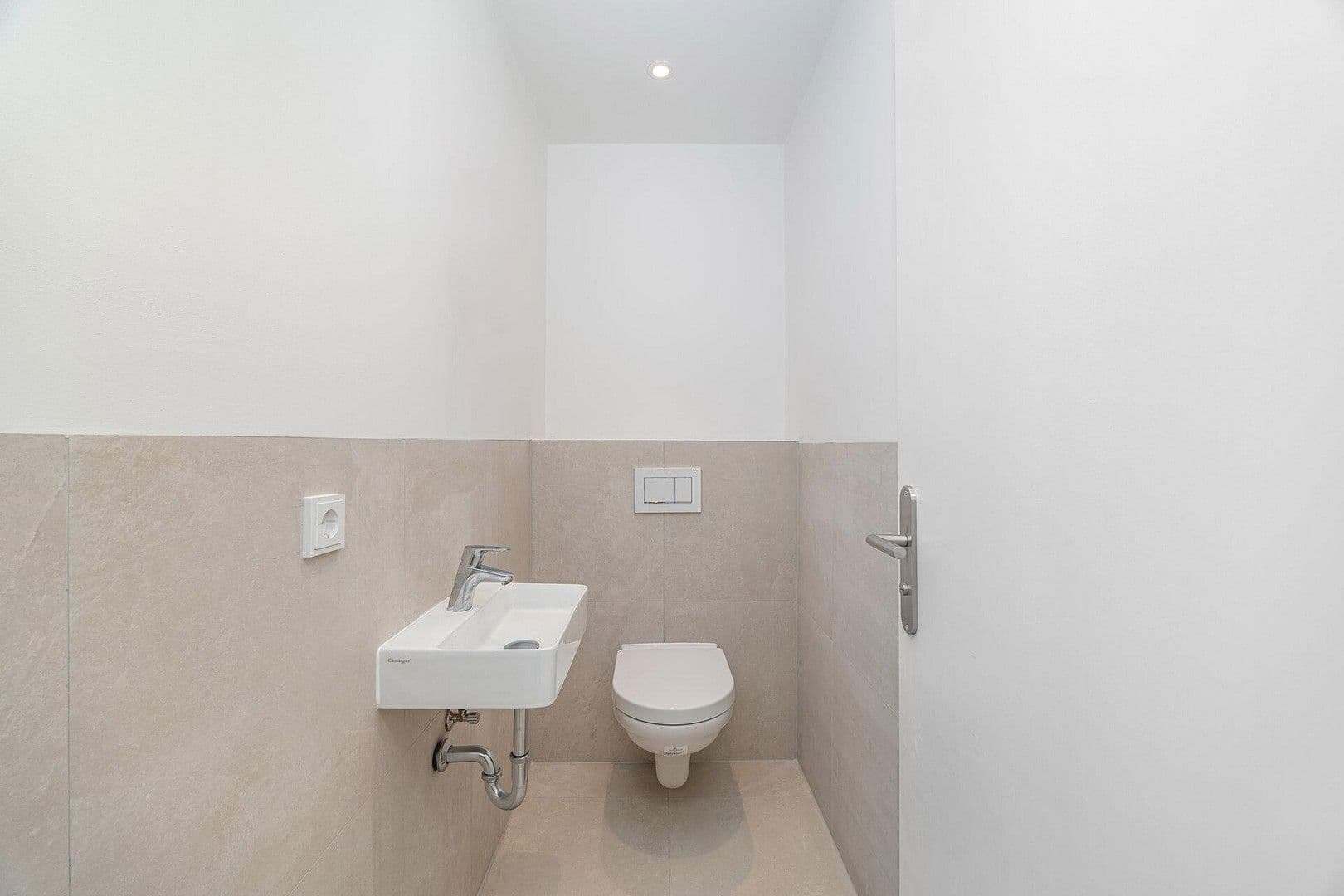 Prodej bytu 4+1 90 m², Steinbergstr 39, Germering, Bavorsko Prodej bytu 4+1 90 m², Steinbergstr 39, Germering, Bavorsko