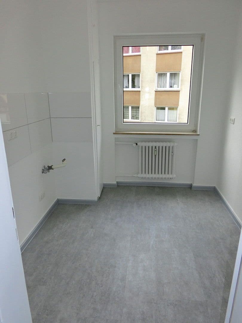 Pronájem bytu 1+1 40 m², Waldthausenstr. 41, Essen, Severní Porýní-Vestfálsko Pronájem bytu 1+1 40 m², Waldthausenstr. 41, Essen, Severní Porýní-Vestfálsko