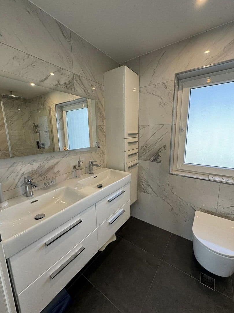 Prodej domu 115 m², pozemek 395 m², Forlenweg 16, Rastatt, Bádensko-Württembersko Prodej domu 115 m², pozemek 395 m², Forlenweg 16, Rastatt, Bádensko-Württembersko