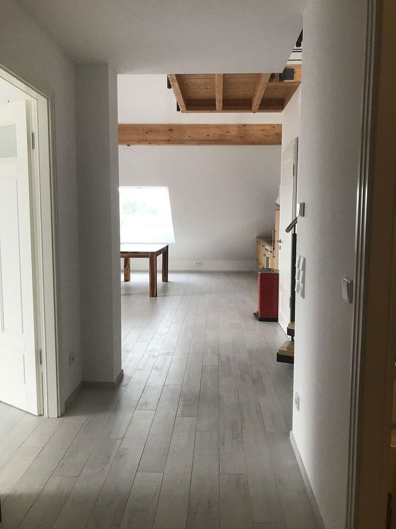 Pronájem bytu 3+1 82 m², Frankfurt am Main, Hessen Pronájem bytu 3+1 82 m², Frankfurt am Main, Hessen