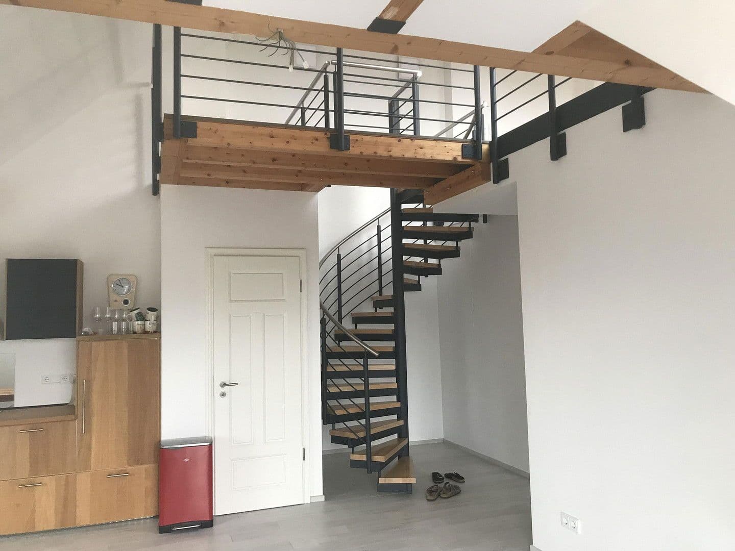 Pronájem bytu 3+1 82 m², Frankfurt am Main, Hessen Pronájem bytu 3+1 82 m², Frankfurt am Main, Hessen