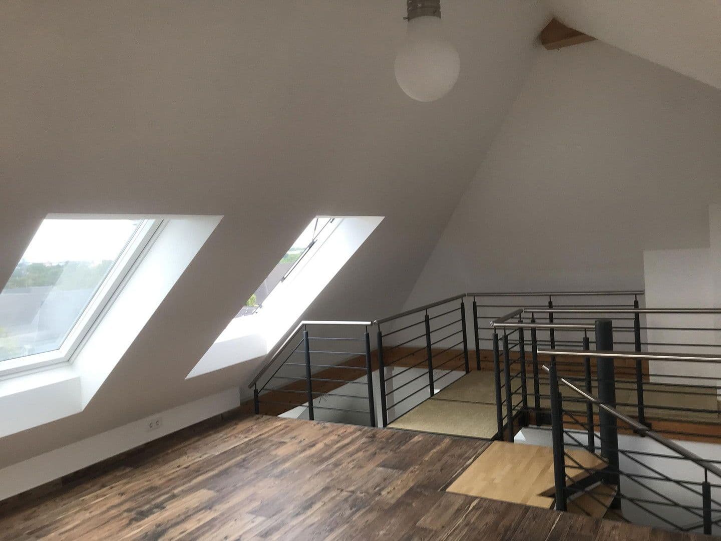 Pronájem bytu 3+1 82 m², Frankfurt am Main, Hessen Pronájem bytu 3+1 82 m², Frankfurt am Main, Hessen